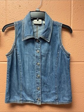 GAP Blue Jeans Sleeveless Button-Up Denim Vest - Medium Blue